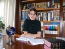 Abogada en Experta en Extranjería - Elena Abella - Abogada ejerciente desde 1997. Telf. 91 530 96 95